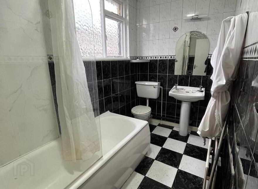 The Big Breakfast Roll And 2 Apartments Overhead, Blackpool, Blackpool, T23FY71