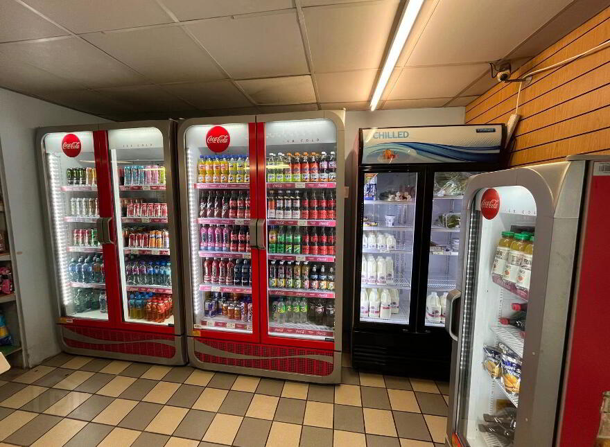 The Big Breakfast Roll And 2 Apartments Overhead, Blackpool, Blackpool, T23FY71