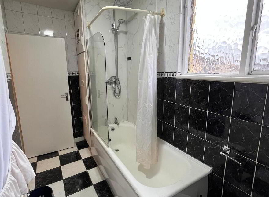 The Big Breakfast Roll And 2 Apartments Overhead, Blackpool, Blackpool, T23FY71