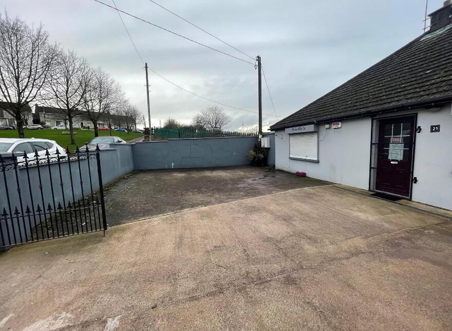 Noelle's, 21 Fairfield Avenue, Farranree, T23D582
