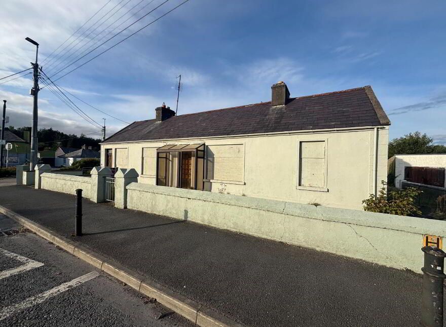 Station Road, Castlebar, F23N732 photo