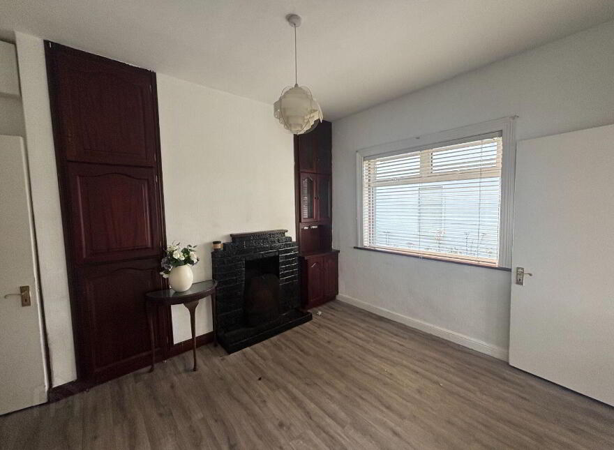 Station Road, Castlebar, F23C620