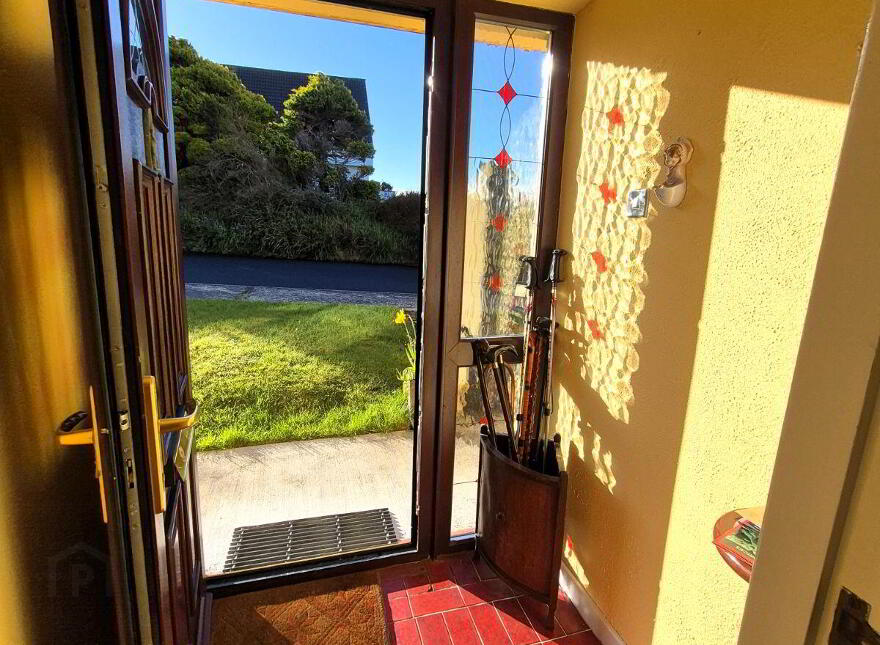 Avila, 21 Kings Hill, Westport, F28K160