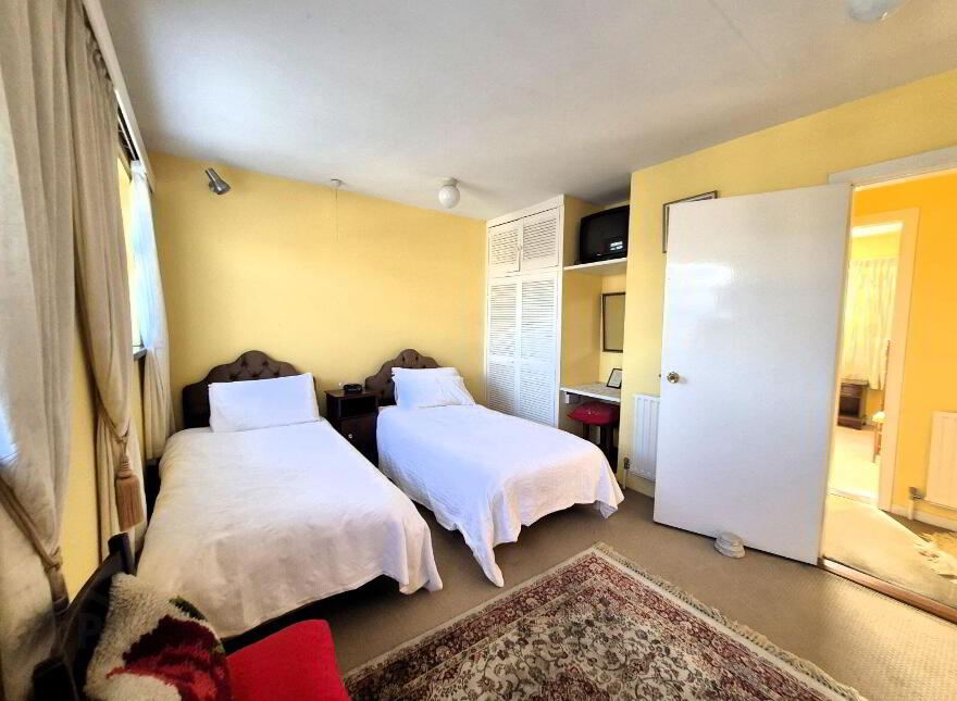 Avila, 21 Kings Hill, Westport, F28K160