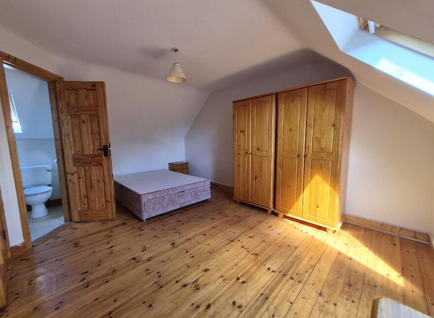 1 The Heath, Westport Road, Louisburgh, F28YY02