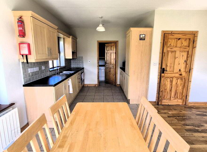 1 The Heath, Westport Road, Louisburgh, F28YY02