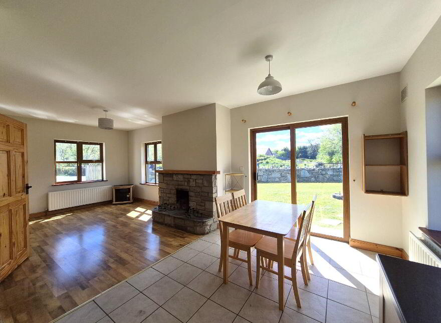 1 The Heath, Westport Road, Louisburgh, F28YY02