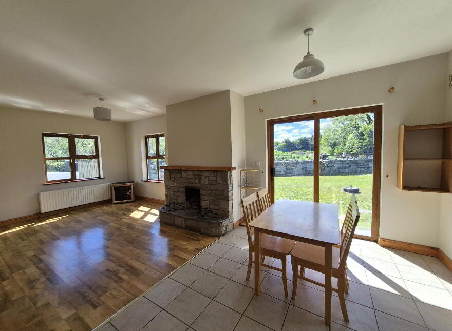 1 The Heath, Westport Road, Louisburgh, F28YY02
