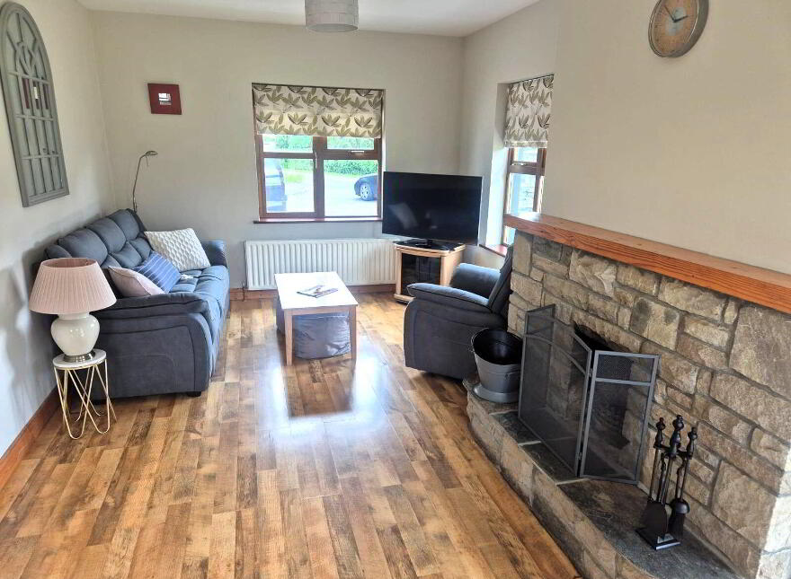 1 The Heath, Westport Road, Louisburgh, F28YY02