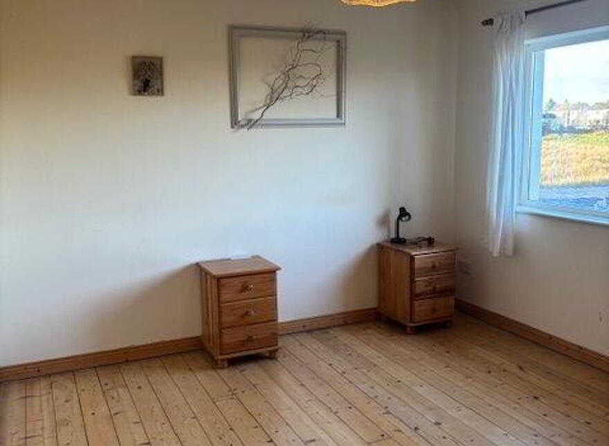 16 Cherryvale, Ballyhaunis, F35CX82