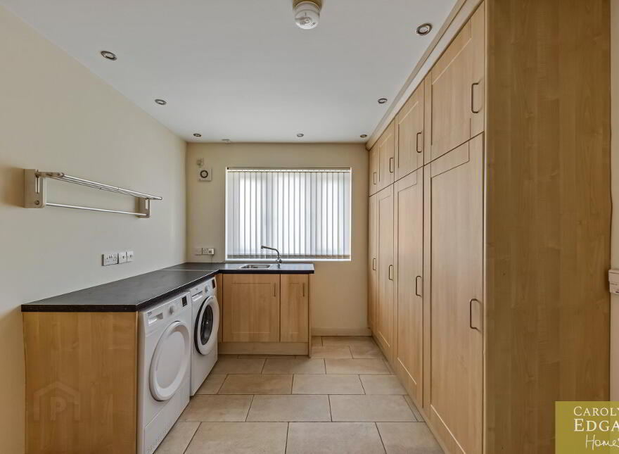 2 Massey Avenue, Belfast, BT4 2JS
