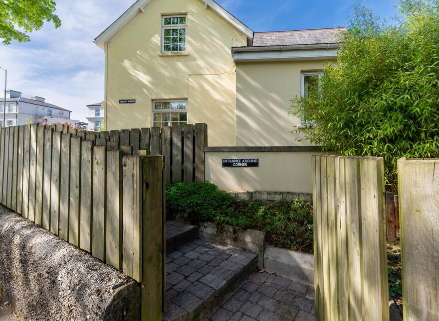 2 Massey Avenue, Belfast, BT4 2JS