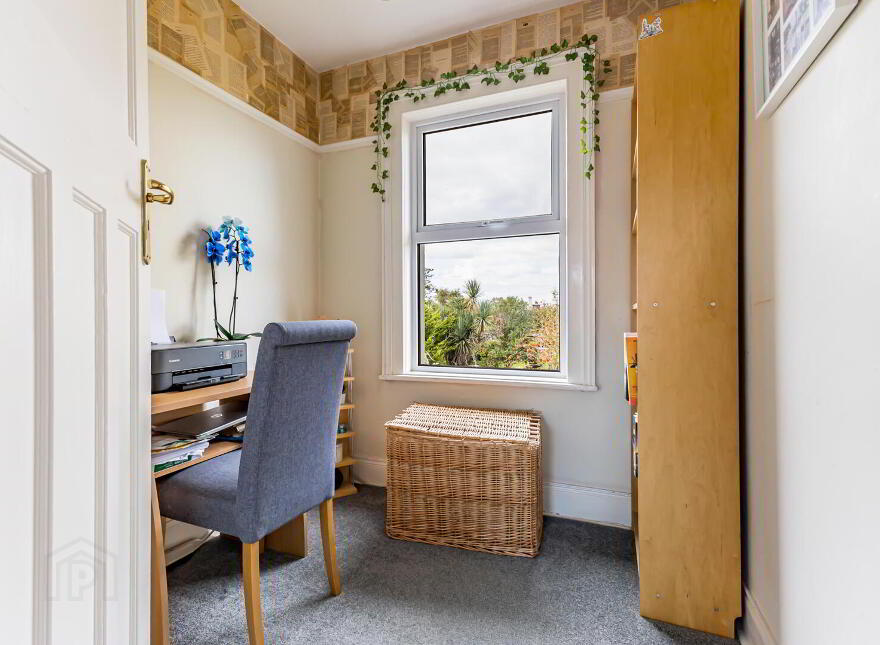 156 Groomsport Road, Ballyholme, Bangor, BT20 5PF