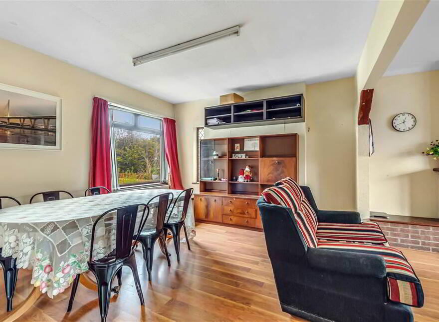 62 Finaghy Road South, Belfast, BT10 0DE