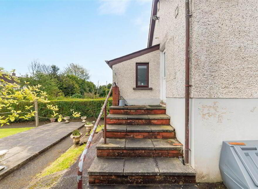 62 Finaghy Road South, Belfast, BT10 0DE