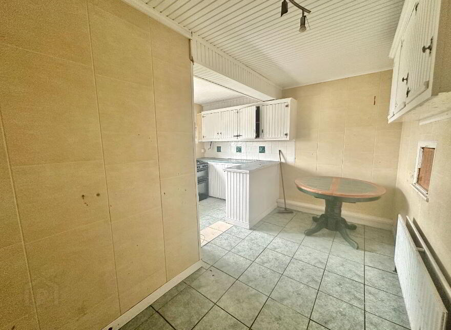 90 O'Neill Park, Clones, H23KV02