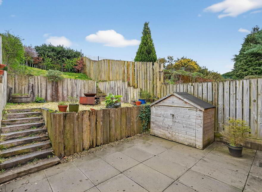 16 Annadale Square, Belfast, BT7 3LT
