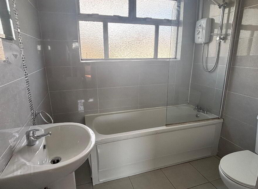 9 Ardmanning Lawn, The Lough, Cork, T12F6C7