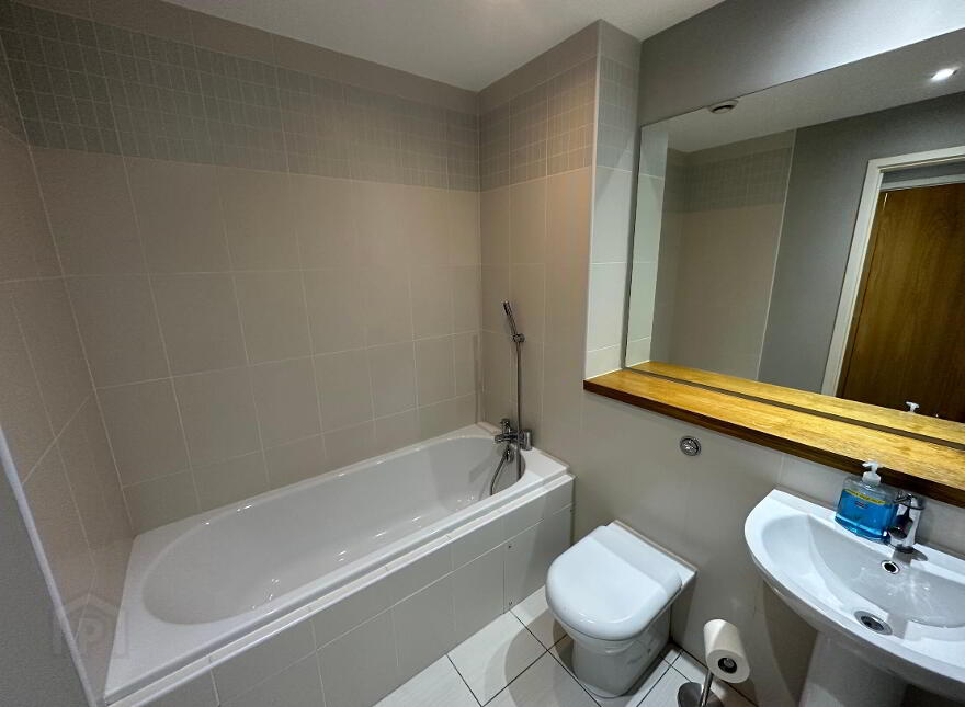 19-06 Obel, 62 Donegall Quay, Belfast, BT1 3NJ
