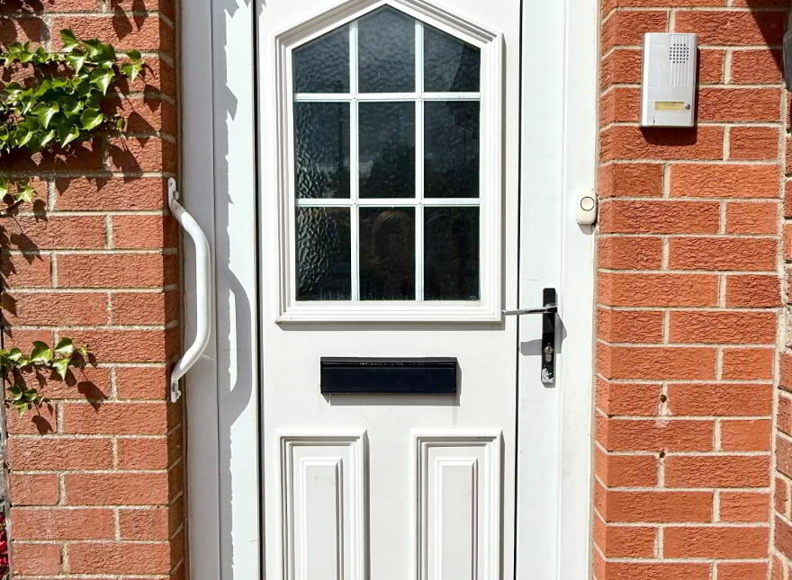 4 Daisyhill Park, Derry, BT48 8EZ