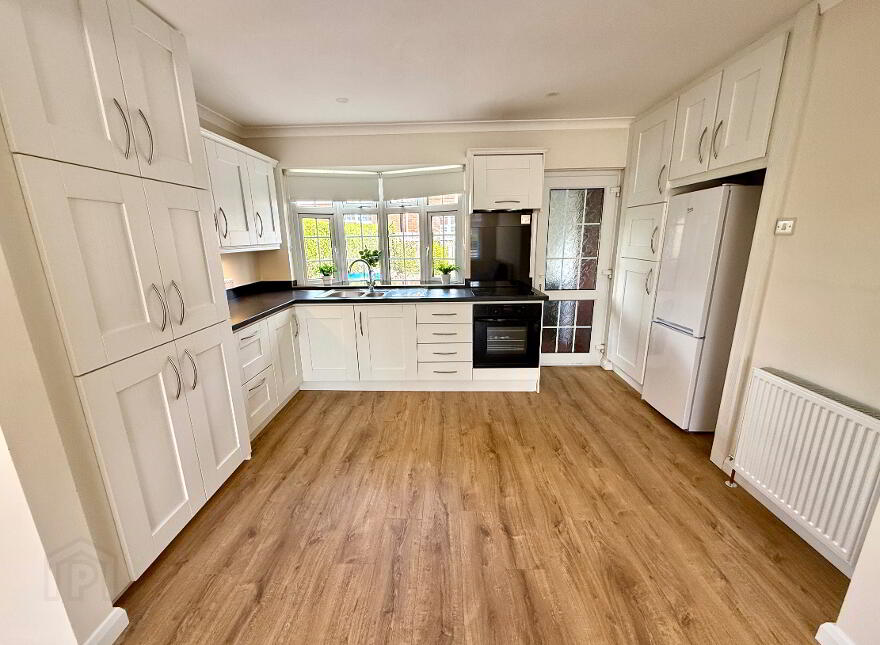 4 Daisyhill Park, Derry, BT48 8EZ