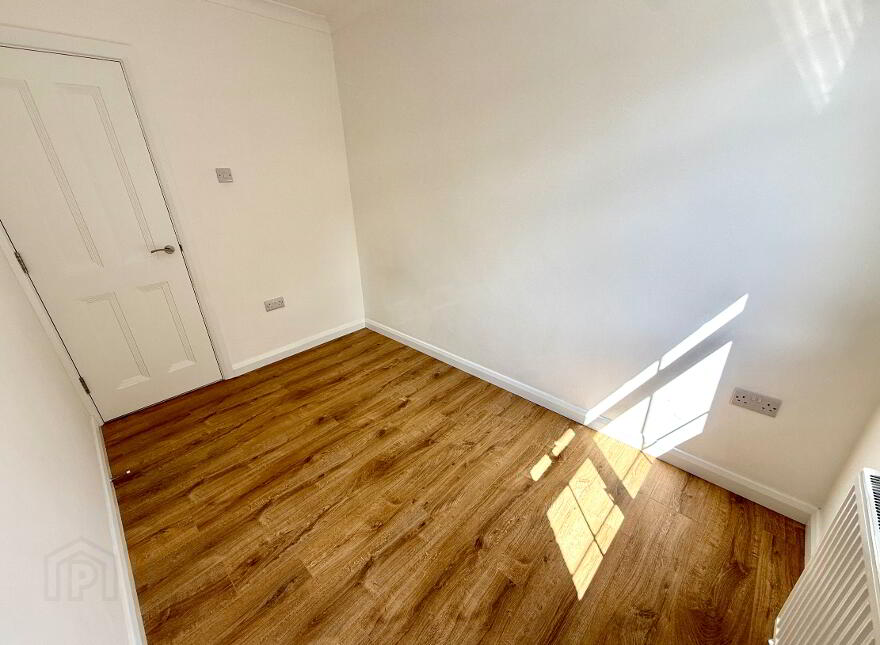 4 Daisyhill Park, Derry, BT48 8EZ