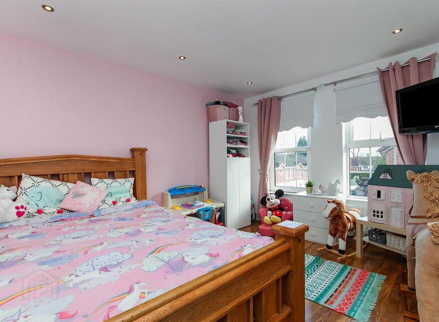 8 Firmount, Belfast, BT15 4HZ