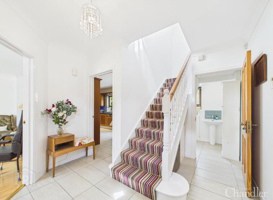 4 Grand Jury Court, Saintfield, BT24 7LD