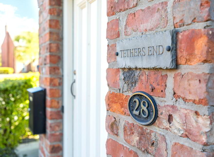 Tethers End, 28 Governors Gate Crescent, Royal Hillsborough, BT26 6FG