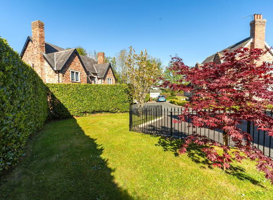 Tethers End, 28 Governors Gate Crescent, Royal Hillsborough, BT26 6FG