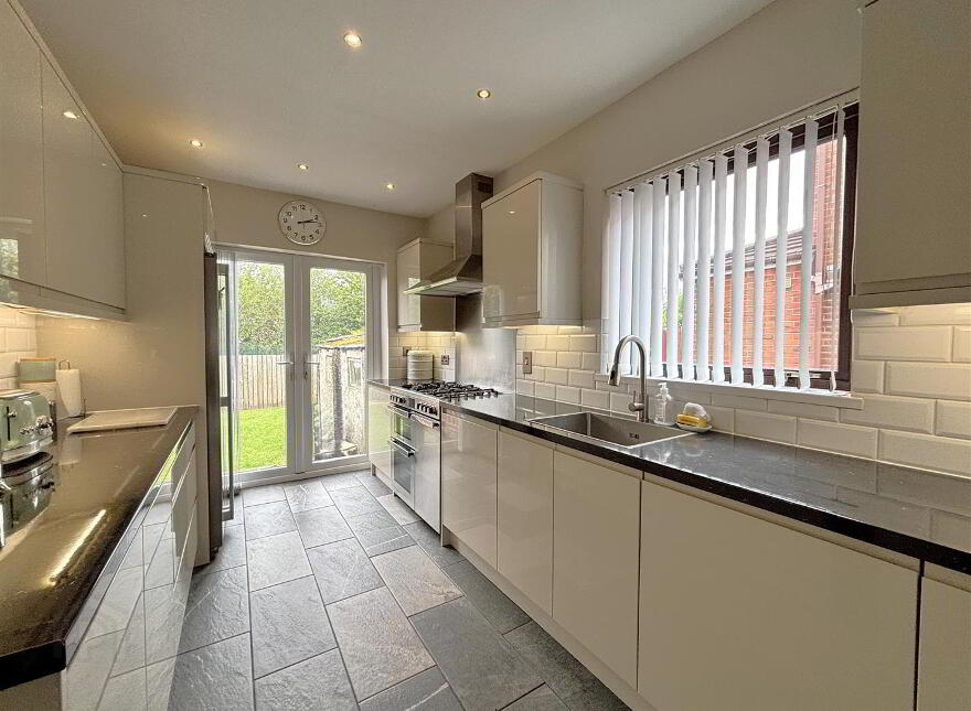 65 Dunkeld Gardens, Belfast, BT14 6NT