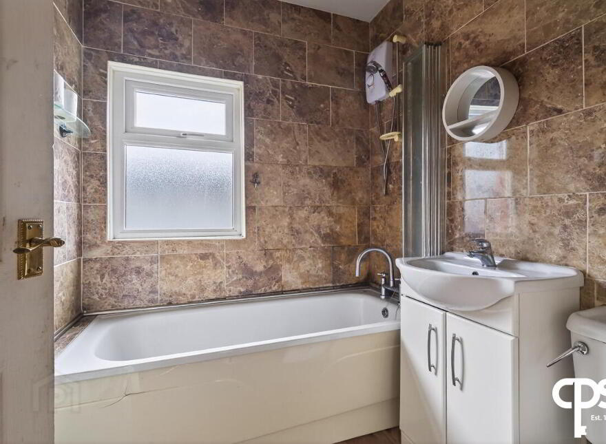 26 Rockview Street, Belfast, BT12 6JQ