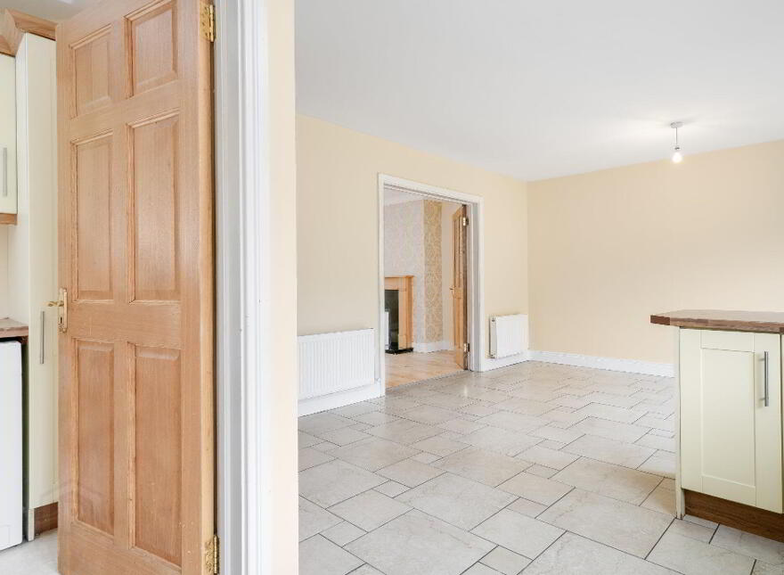 16 Lismeen Hills, Ballyjamesduff, A82D6X9
