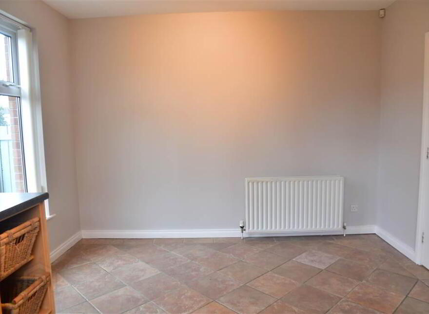 28 Tullymore Dale, Broughshane, Ballymena, BT43 7DD