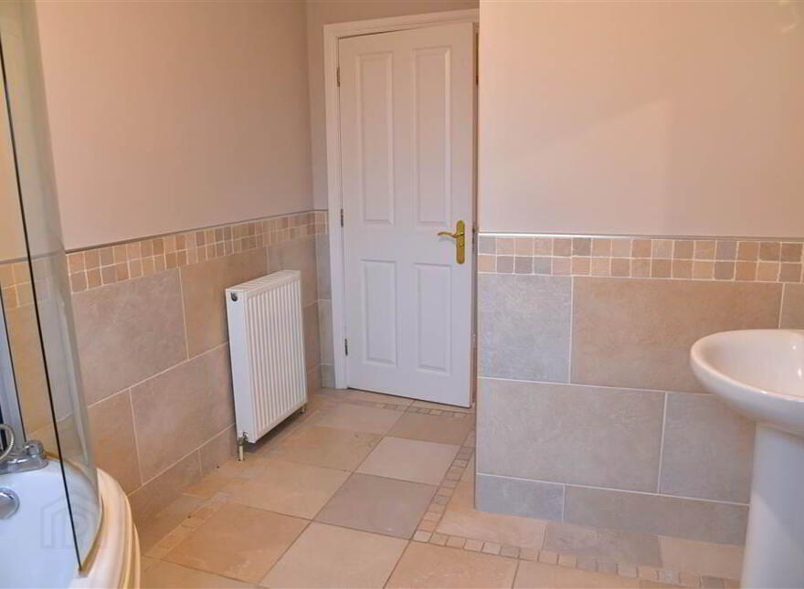 28 Tullymore Dale, Broughshane, Ballymena, BT43 7DD