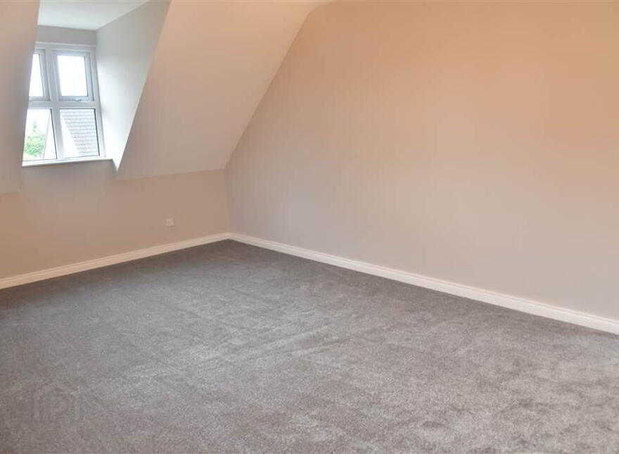 28 Tullymore Dale, Broughshane, Ballymena, BT43 7DD