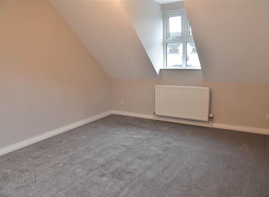 28 Tullymore Dale, Broughshane, Ballymena, BT43 7DD