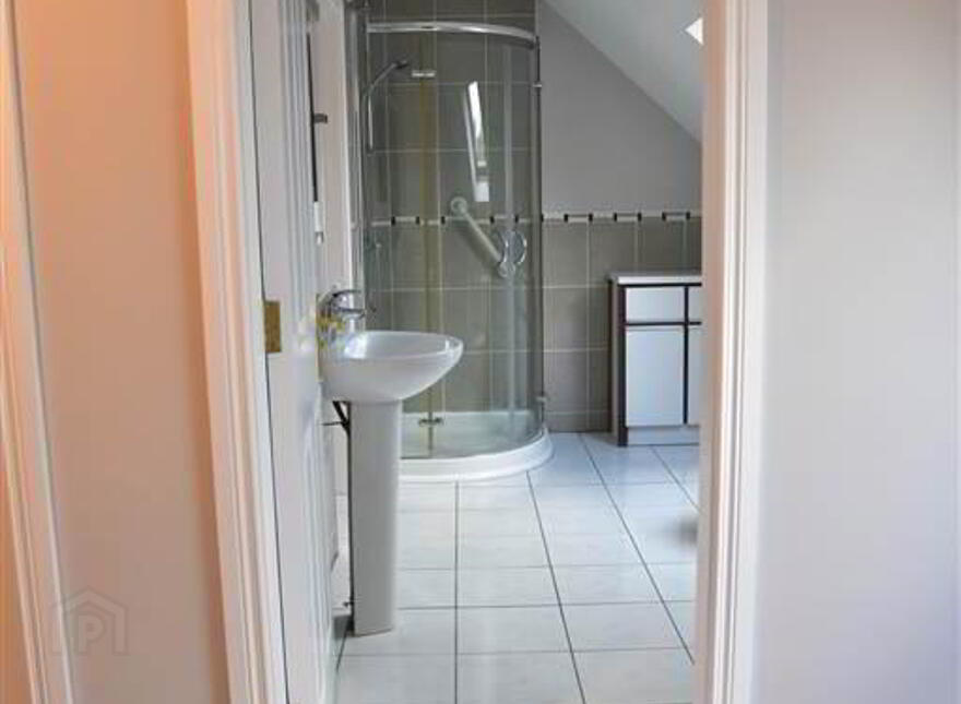 28 Tullymore Dale, Broughshane, Ballymena, BT43 7DD