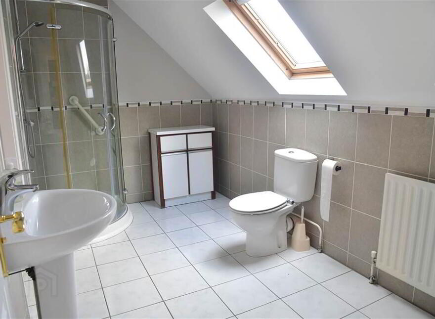 28 Tullymore Dale, Broughshane, Ballymena, BT43 7DD