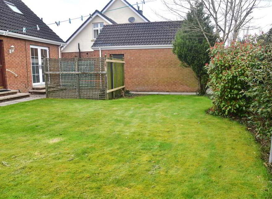 28 Tullymore Dale, Broughshane, Ballymena, BT43 7DD
