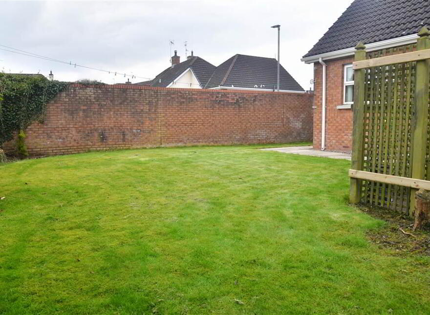 28 Tullymore Dale, Broughshane, Ballymena, BT43 7DD