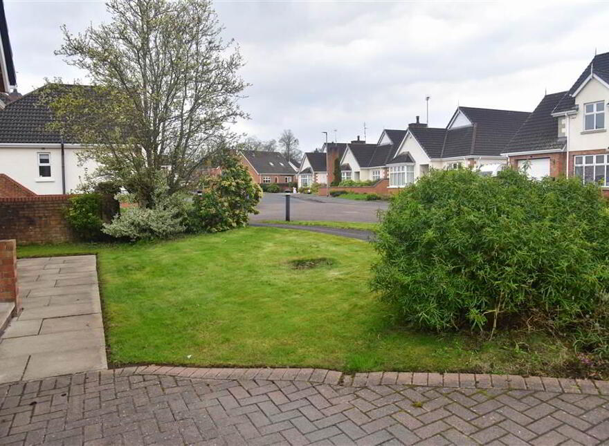 28 Tullymore Dale, Broughshane, Ballymena, BT43 7DD