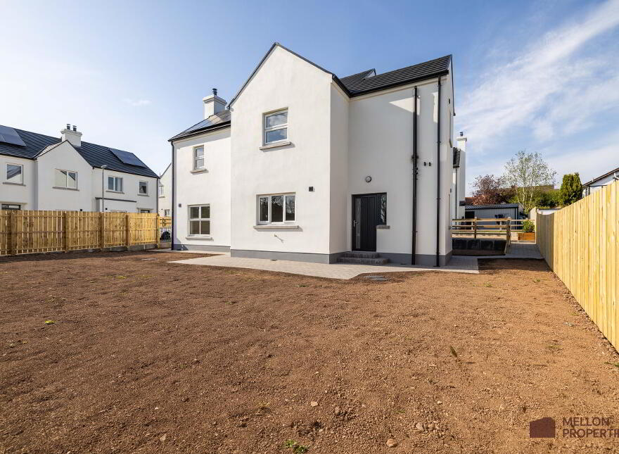 5 Dergmoney Manor, Omagh, BT78 1FF