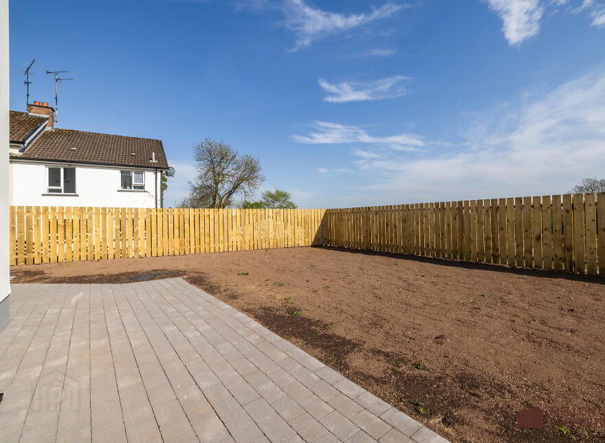 5 Dergmoney Manor, Omagh, BT78 1FF