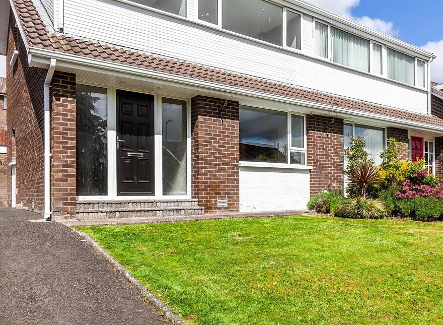 8 Gortin Way, Galgorm, Ballymena, BT42 2ND
