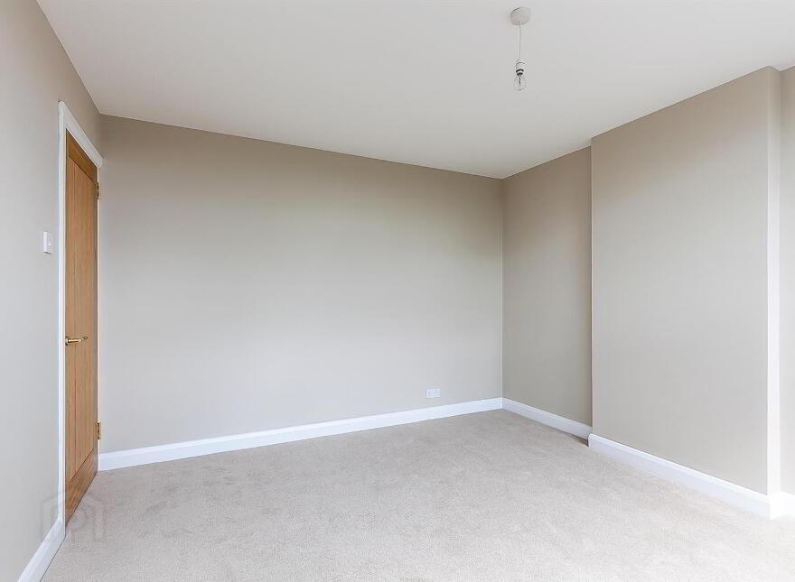 8 Gortin Way, Galgorm, Ballymena, BT42 2ND