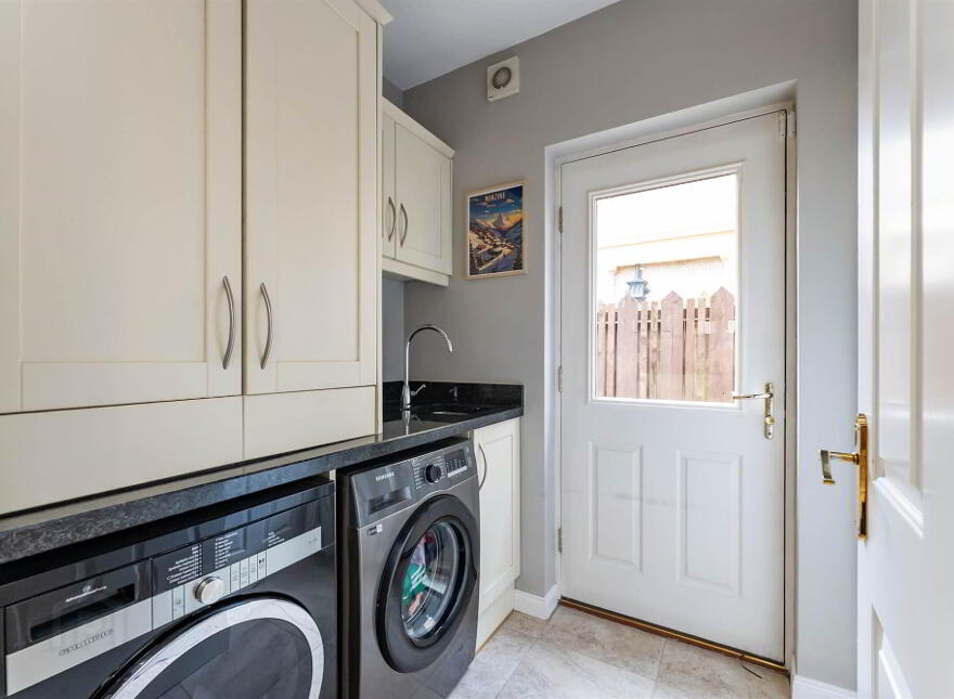 127 Ballantine Gardens, Lisburn, BT27 5FJ