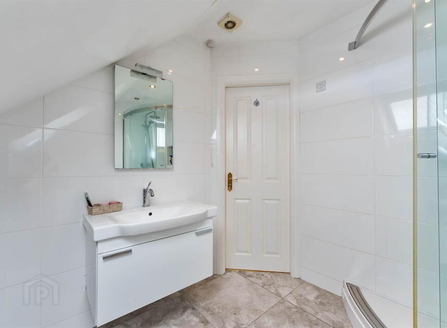 127 Ballantine Gardens, Lisburn, BT27 5FJ