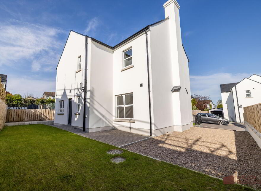 2 Dergmoney Manor, Omagh, BT78 1FF