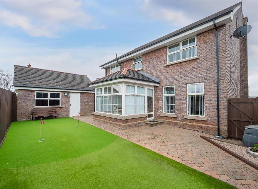 24 Russell Court, Ballyclare, BT39 9YL